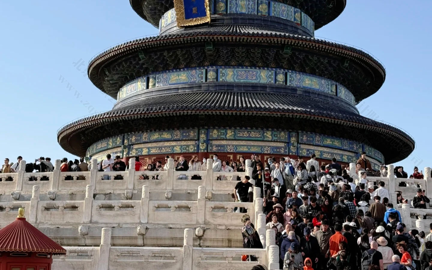 北京各大景点假期基本都是爆满的.jpg 北京各大景点假期基本都是爆满的.jpg